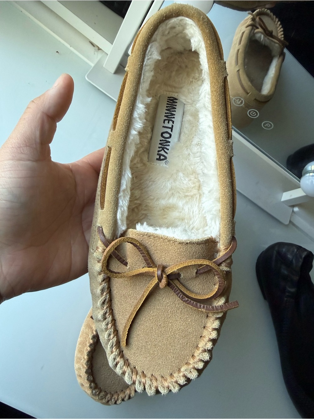 Minnetonka Chestnut Suede Moccasin with Faux Fur Lining